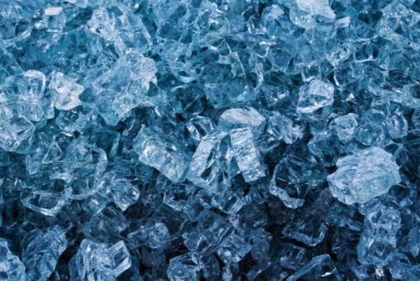 康乾配资 农夫山泉上线两公斤装食用冰，夏天卖冰杯又是好生意了？